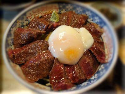 2009.11.15の赤牛丼.jpg