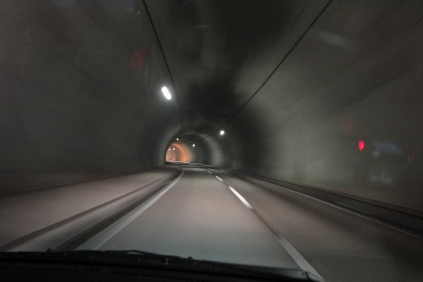 ファームのトンネル.jpg